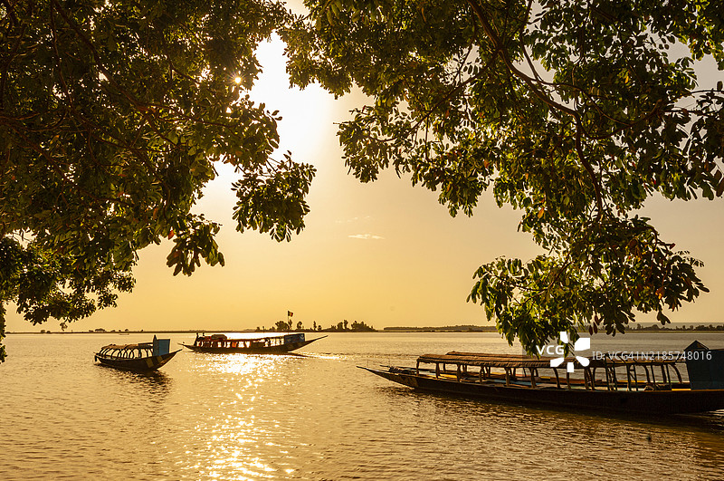 马里，摩普提的尼日尔河图片素材