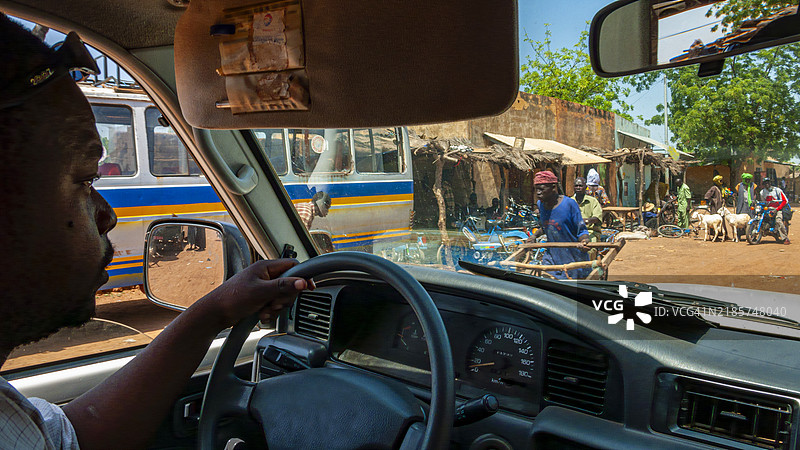 马里，巴马科的交通图片素材