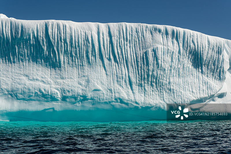 冰冻海洋的美丽景色图片素材