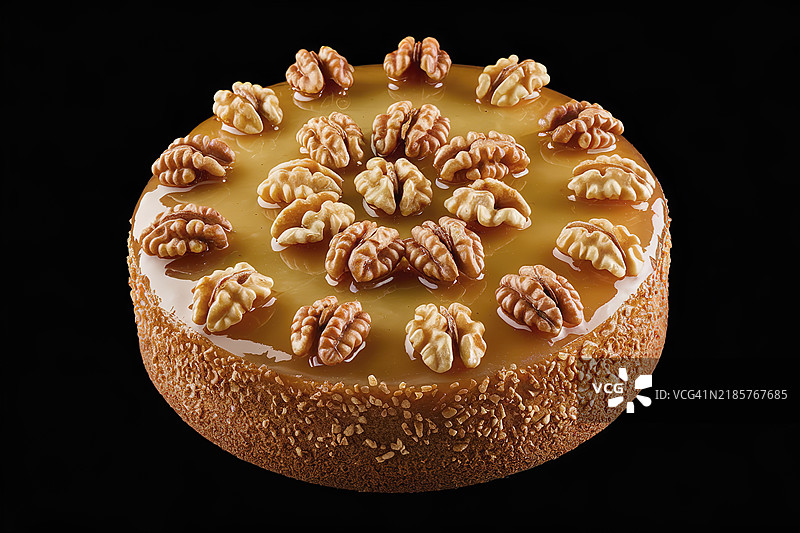 自制的金黄色蜂蜜蛋糕图片素材