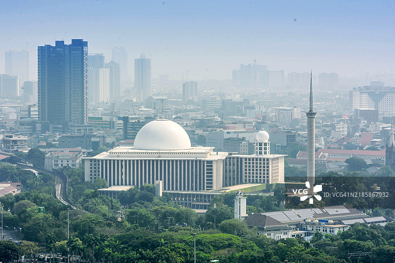 雅加达独立大清真寺的鸟瞰图 - 印度尼西亚图片素材