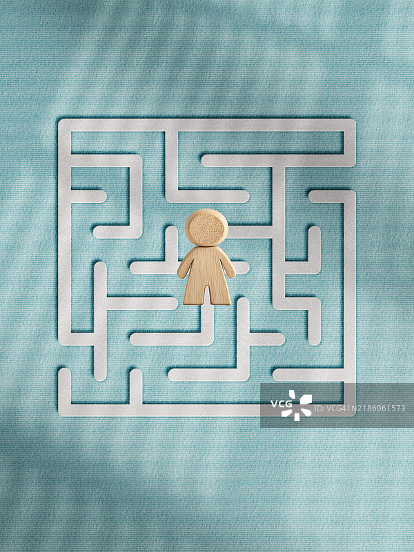 站立的迷宫雕像图片素材