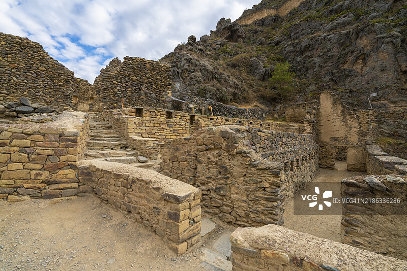 秘鲁南美洲库斯科地区乌鲁班巴省圣谷奥良泰坦博区的奥良泰坦博考古遗址图片素材