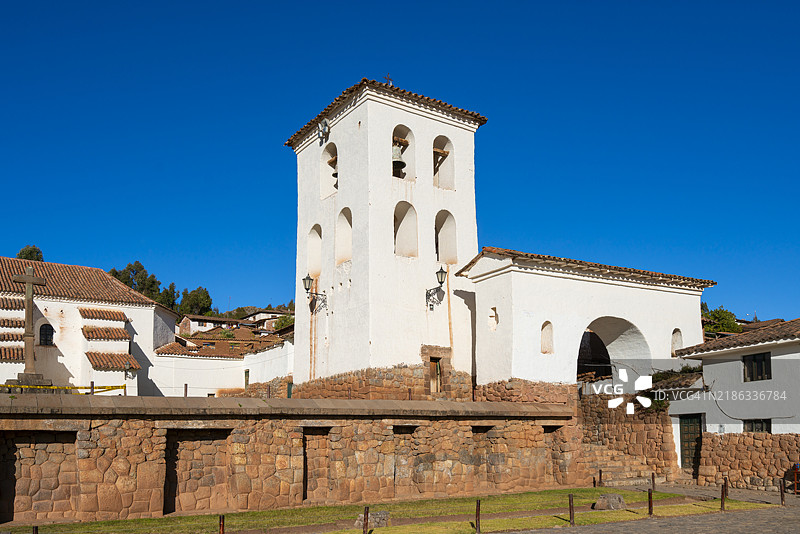 奇琴切罗考古遗址和我们的圣母降生教堂，奇琴切罗，圣谷，乌鲁班巴省，库斯科（库斯科）地区，秘鲁，南美洲图片素材
