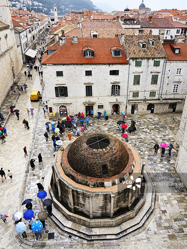 从城墙俯瞰杜布罗夫尼克，联合国教科文组织世界遗产，克罗地亚，欧洲图片素材