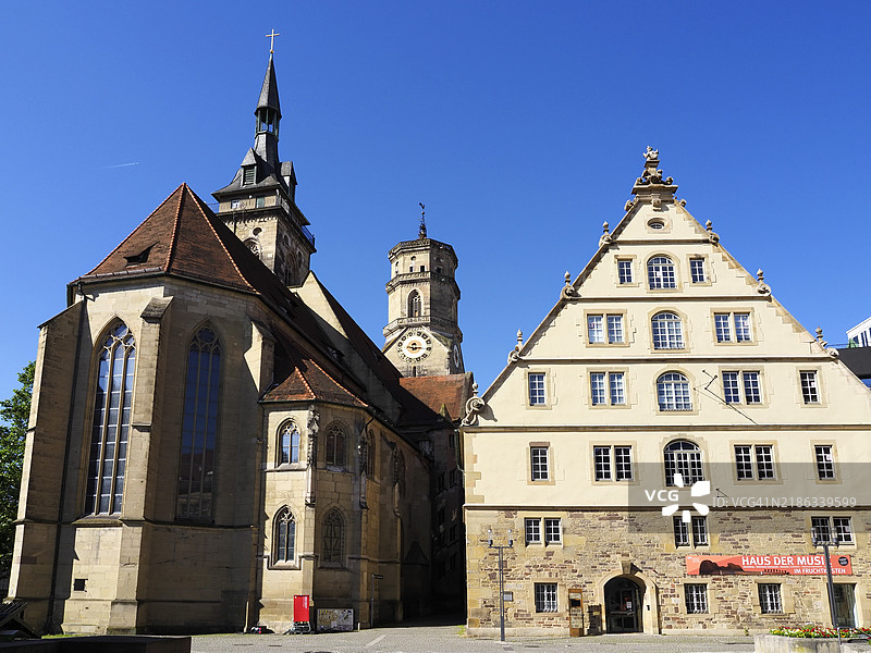 斯图加特的圣修道院教堂和果实仓库，巴登-符腾堡州，德国，欧洲图片素材