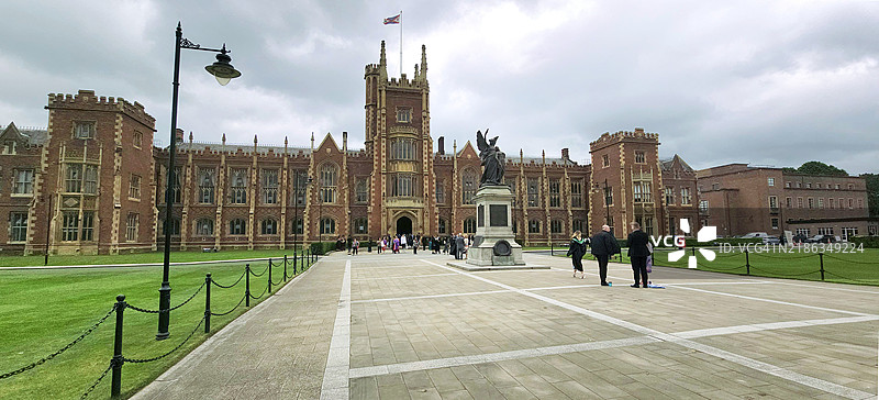 贝尔法斯特女王学院全景，阿尔斯特，北爱尔兰，英国，欧洲图片素材