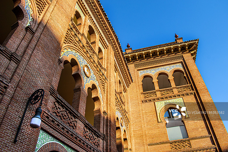 拉斯文塔斯斗牛场（Las Ventas斗牛场）。西班牙马德里。外观视图。图片素材