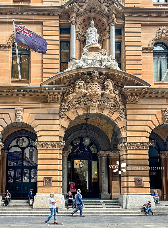 悉尼步行街上的行人图片素材