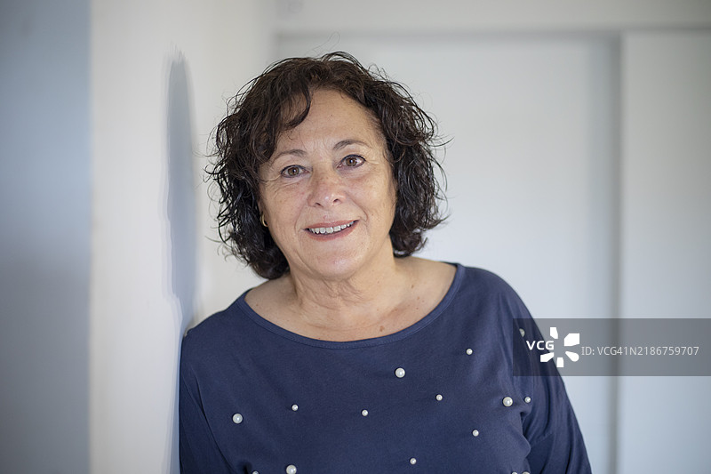 老年女性的肖像图片素材