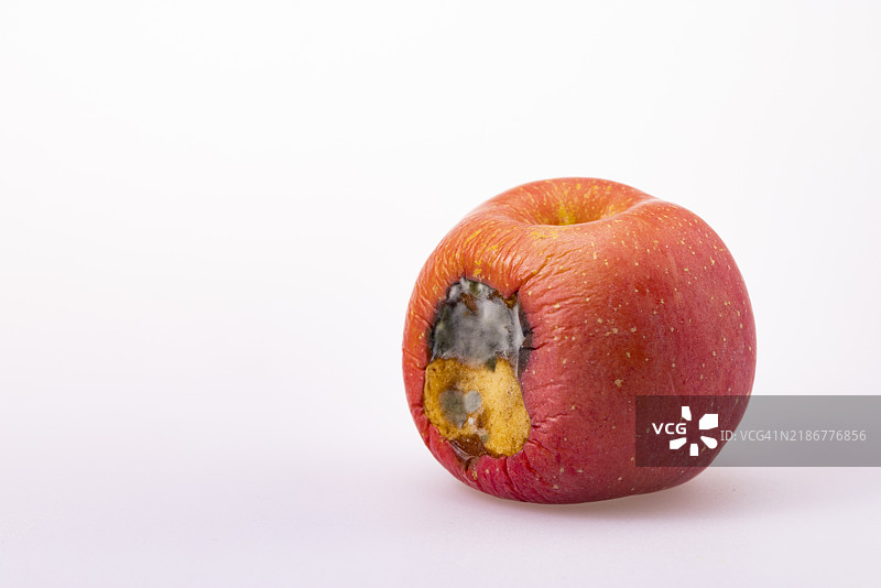 腐烂的苹果，咬过的苹果图片素材