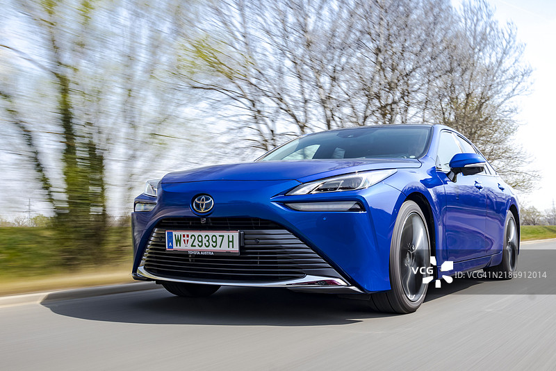 丰田Mirai氢燃料电池电动汽车图片素材