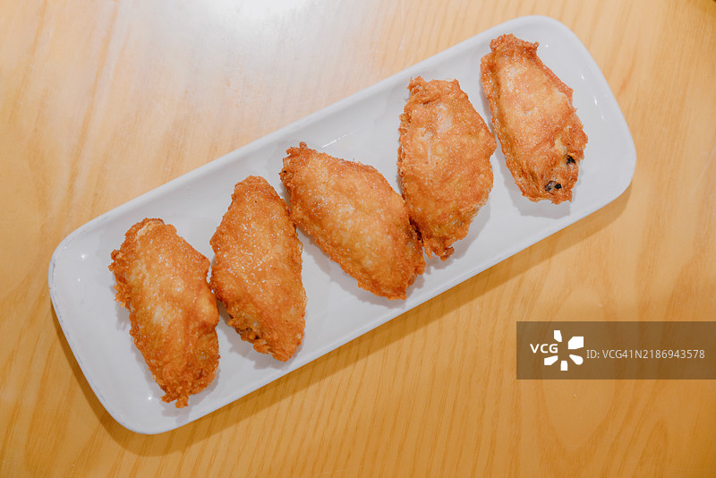 烤鸡翅；西式美食图片素材