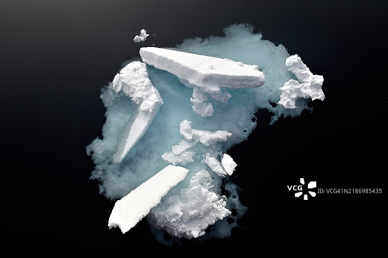 黑色背景上的冰块俯视图图片素材