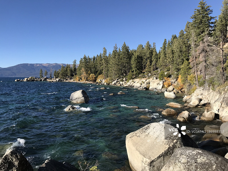 清澈蓝天映衬下的海景，卡森城，内华达州，美国图片素材
