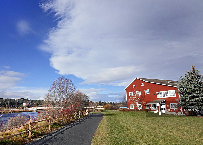 俄勒冈州本德的老磨坊区图片素材