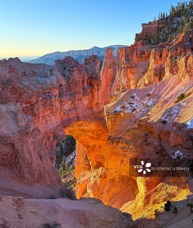 布莱斯峡谷国家公园的自然桥，凯恩县，犹他州，美国图片素材