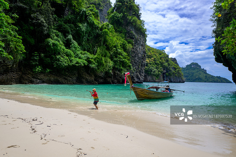 布亚海滩图片素材