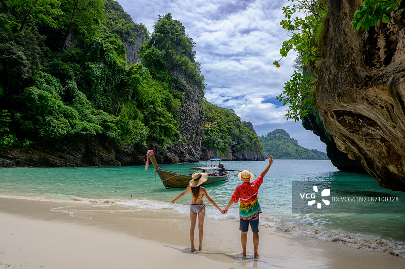 在爱情中旅行图片素材