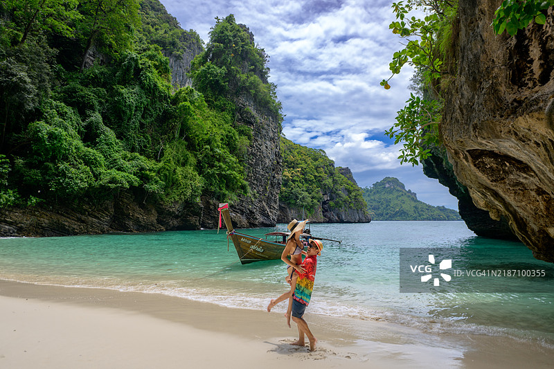 在爱情中旅行图片素材