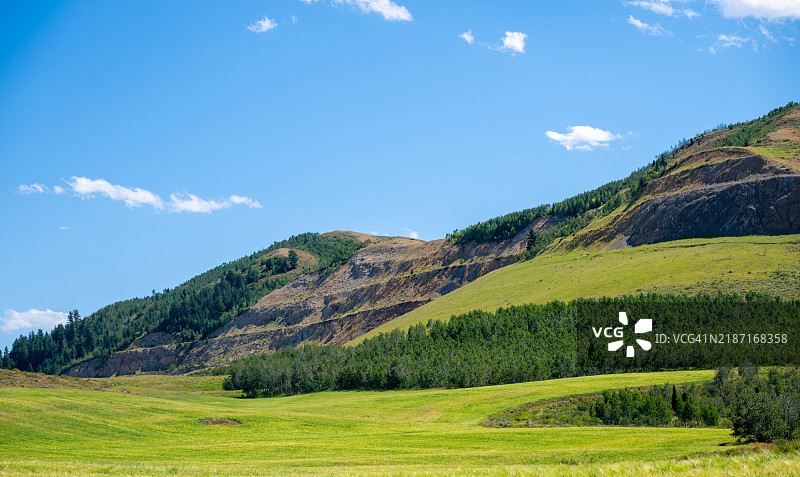 田野与天空的美丽景色，杰克逊，密西西比州，美国图片素材