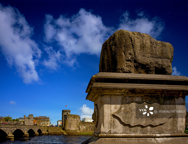 爱尔兰利默里克的条约石图片素材