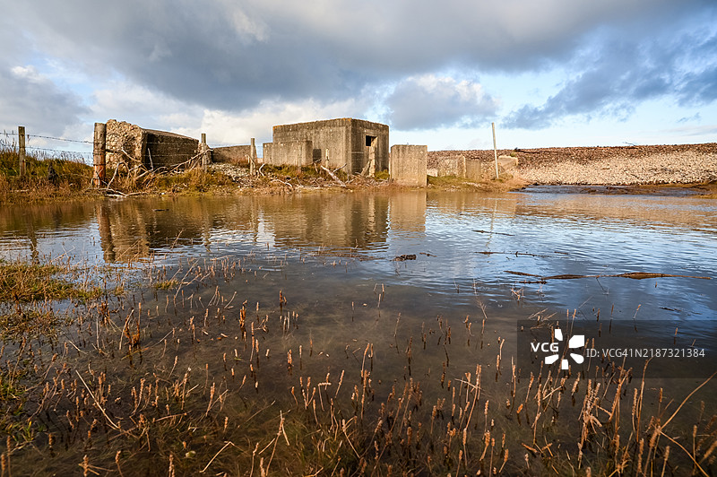 来自海水的洪水 - 斯佩河畔的金斯敦 - 苏格兰。图片素材