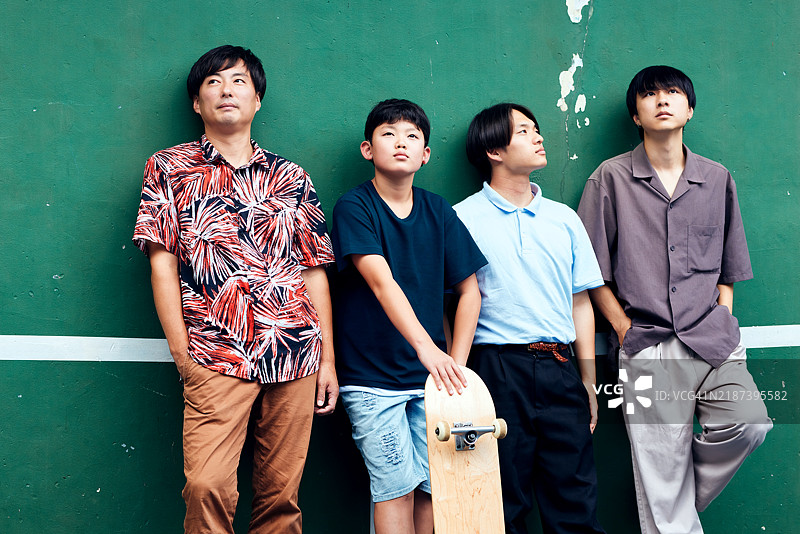 不同年龄和国籍男性的肖像图片素材