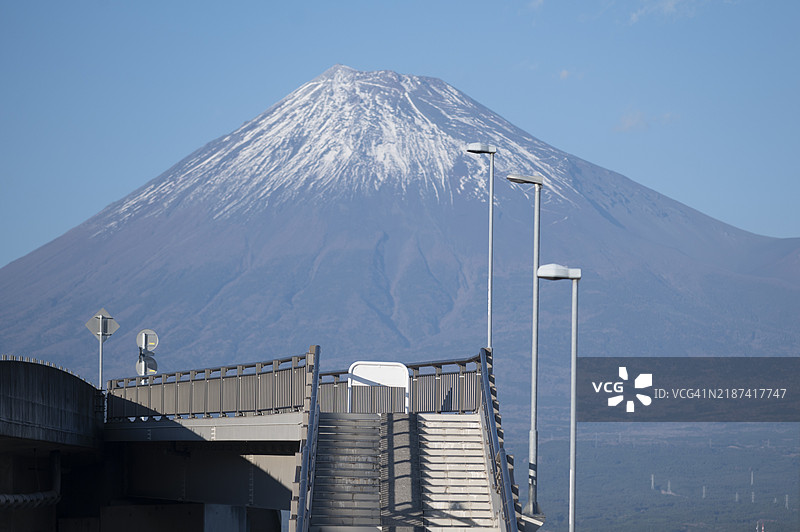 日本富士山的地标景观。图片素材