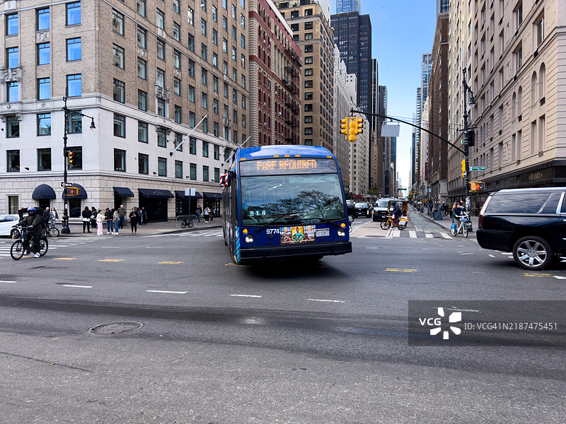 纽约市MTA有限M5交通巴士图片素材
