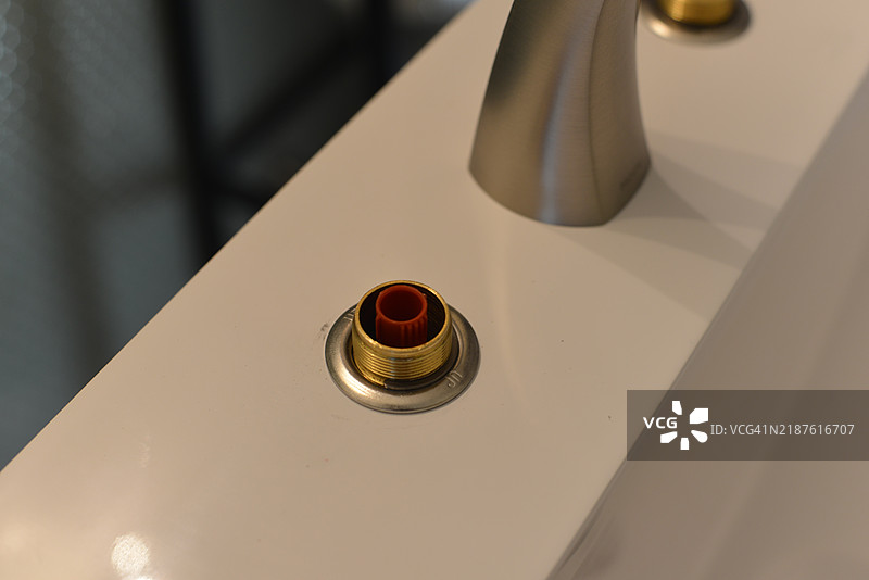 水龙头手柄插入件和阀杆图片素材