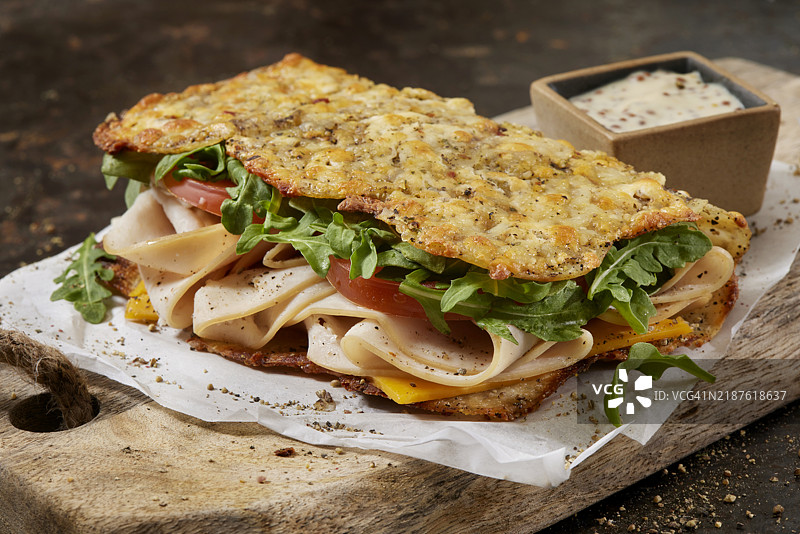 病毒土豆卷三明治图片素材