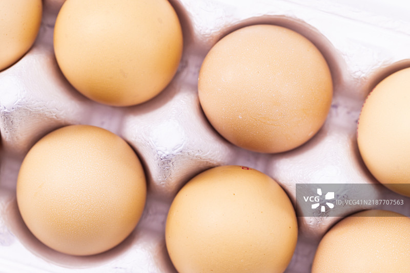 纸箱中的鸡蛋图片素材