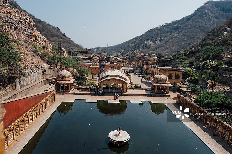 从上方俯瞰斋浦尔的猴子庙图片素材