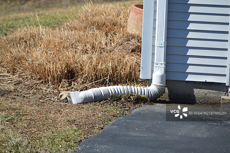 屋顶排水管图片素材