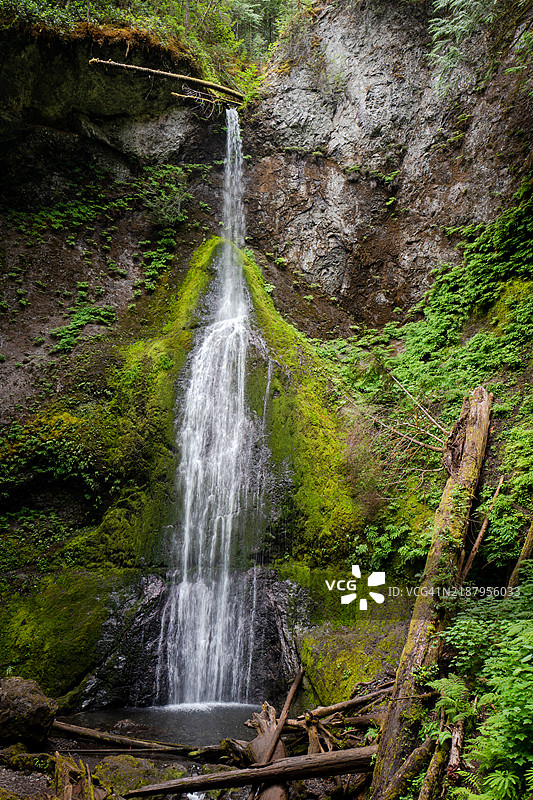 梅里梅尔瀑布图片素材
