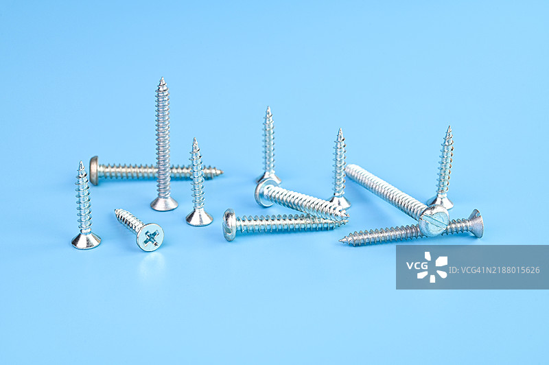 金属螺丝图片素材