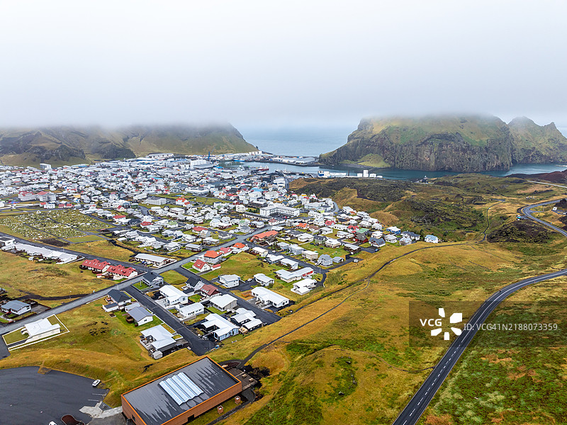 冰岛韦斯特曼群岛的航拍全景图片素材