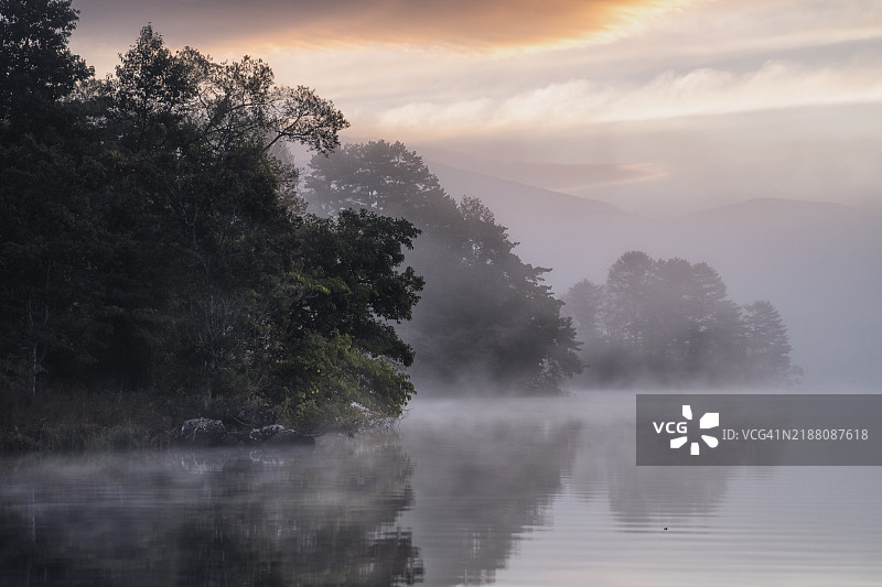 小野川湖晨景图片素材