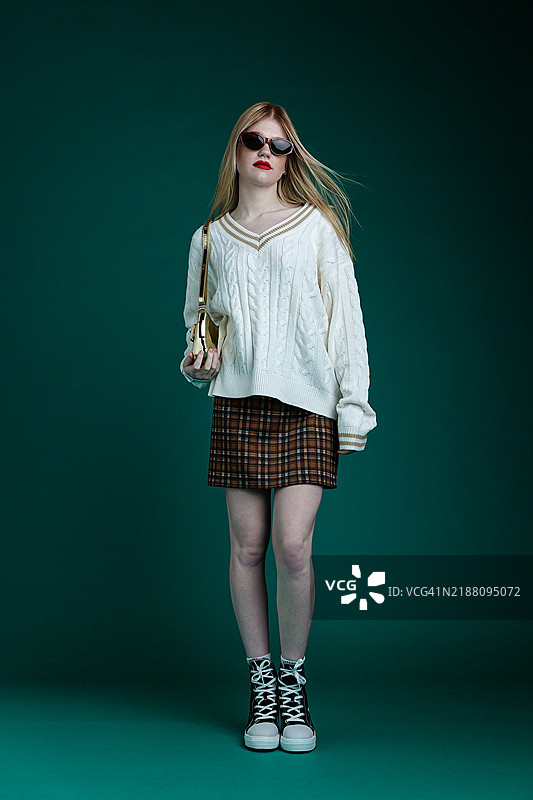 美丽时尚的女性图片素材