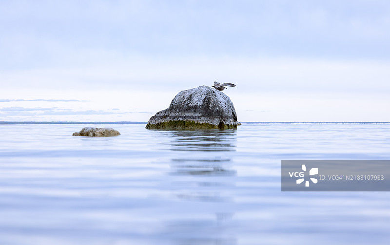密歇根州麦基诺岛的海洋与天空的美丽景色图片素材