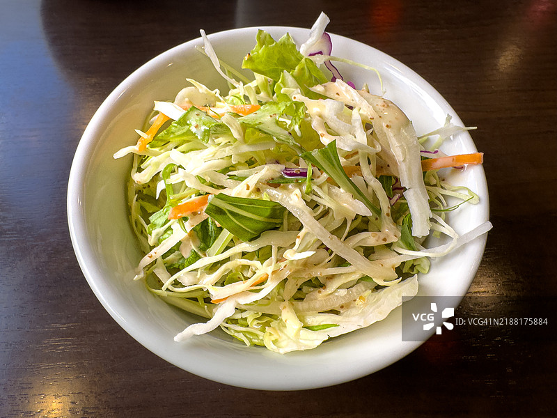 新鲜多彩的沙拉图片素材