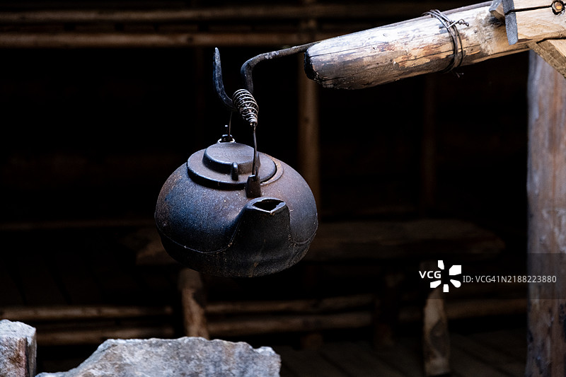 复古悬挂花盆图片素材