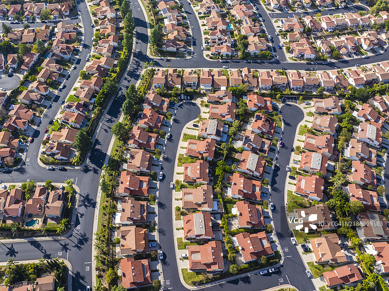 洛杉矶圣费尔南多社区的鸟瞰图。图片素材