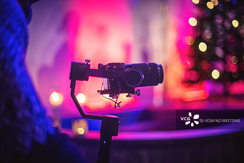 数字相机在云台上图片素材