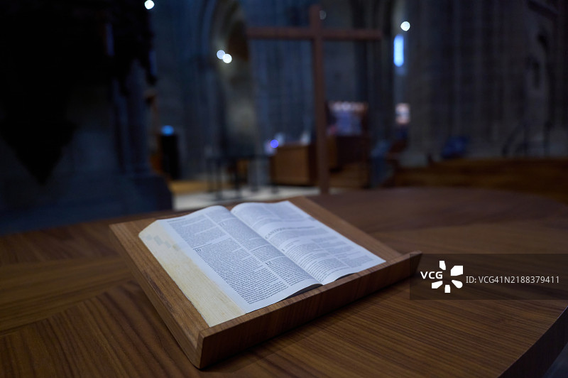 日内瓦圣皮埃尔大教堂的圣经图片素材