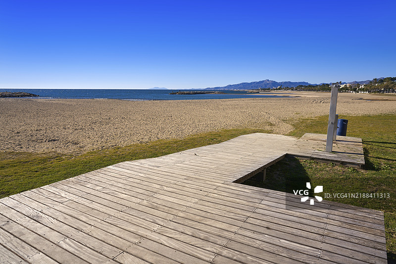 加泰罗尼亚的Costa Dorada，位于塔拉戈纳的坎布里尔斯的Horta Santa Maria海滩图片素材