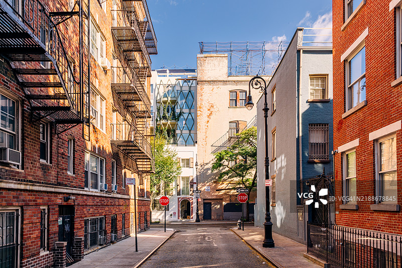 纽约市格林威治村的街道，阳光明媚的日子图片素材
