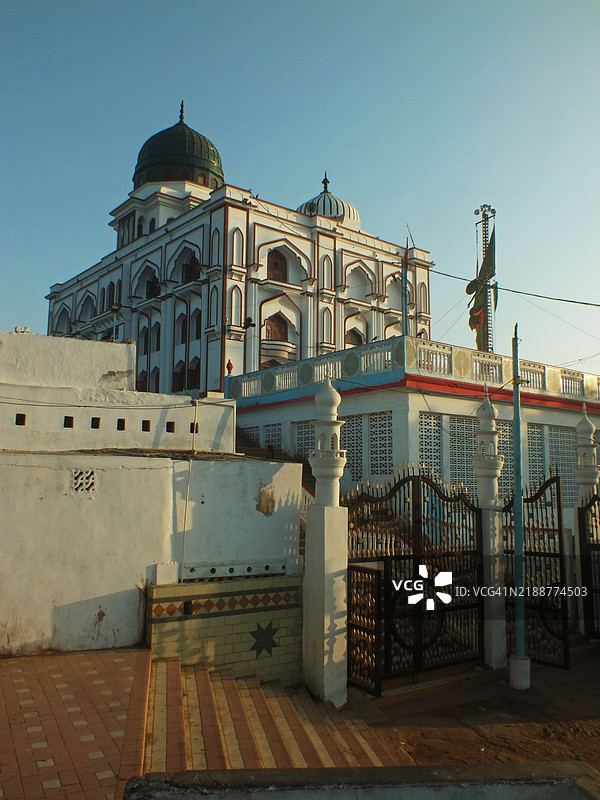 苏菲圣人贾米尔·沙赫·达塔尔的神龛外观图片素材