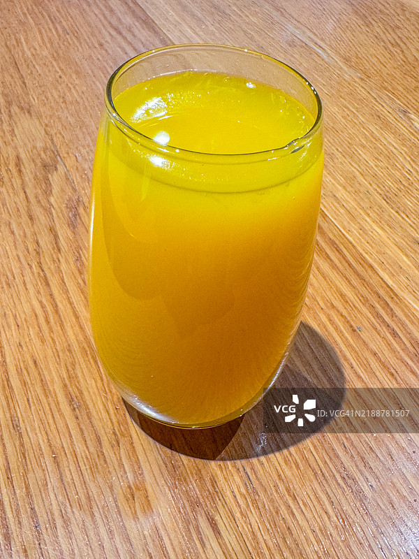 一杯橙汁图片素材